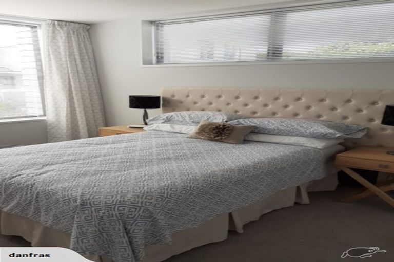 Photo of property in 74 Glenstrae Road, Redcliffs, Christchurch, 8081