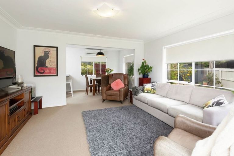 Photo of property in 1/34 Sunnyview Avenue, Shelly Park, Auckland, 2014