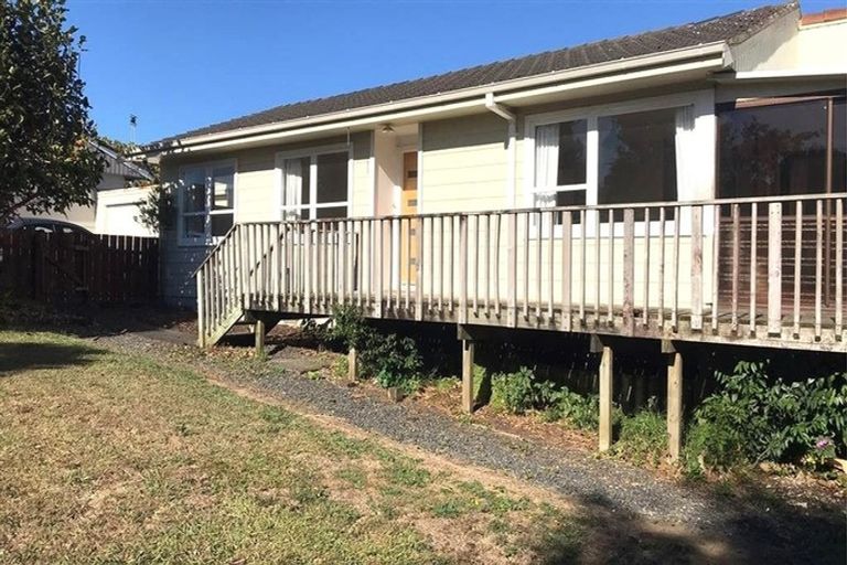 Photo of property in 16a Taonui Street, Rosehill, Papakura, 2113