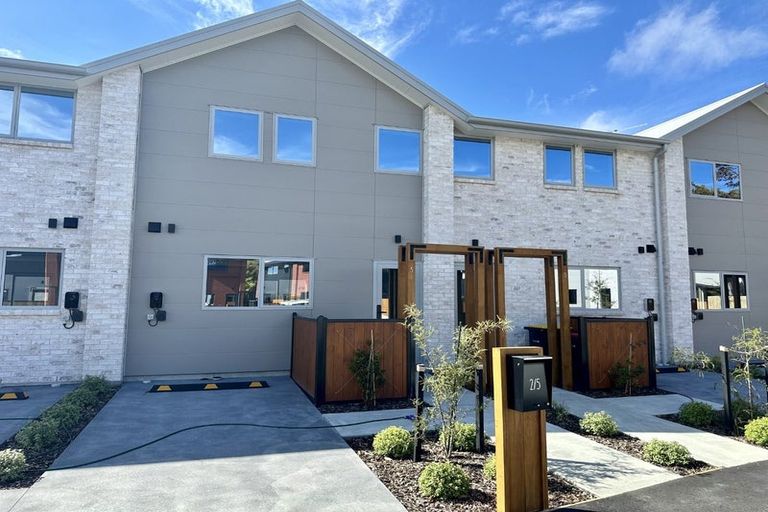 Photo of property in 2/5 Matata Place, Dallington, Christchurch, 8061