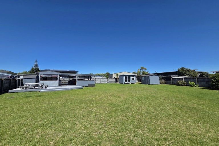 Photo of property in 104 Kauri Crescent, Matarangi, Whitianga, 3592