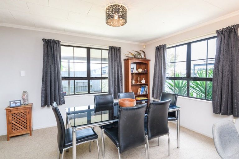 Photo of property in 5 Pryde Place, Feilding, 4702