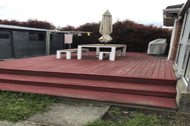 Photo of property in 26 Fovant Street, Russley, Christchurch, 8042