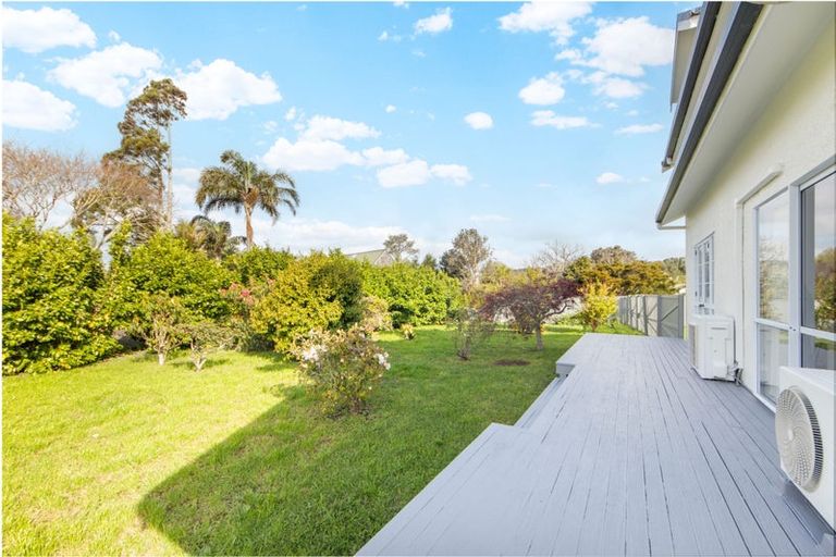 Photo of property in 5 Pohutukawa Road, Whenuapai, Auckland, 0618