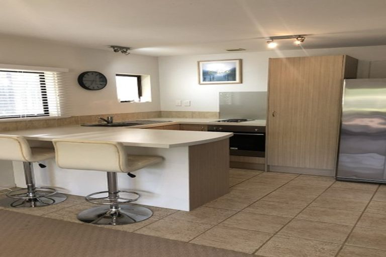 Photo of property in 25 Maxwelton Drive, Mairangi Bay, Auckland, 0630