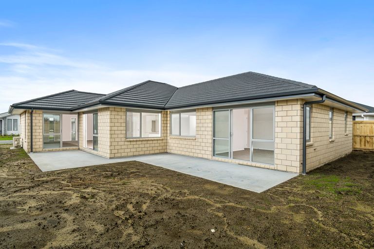Photo of property in 26 Kahuparere Crescent, Pyes Pa, Tauranga, 3112