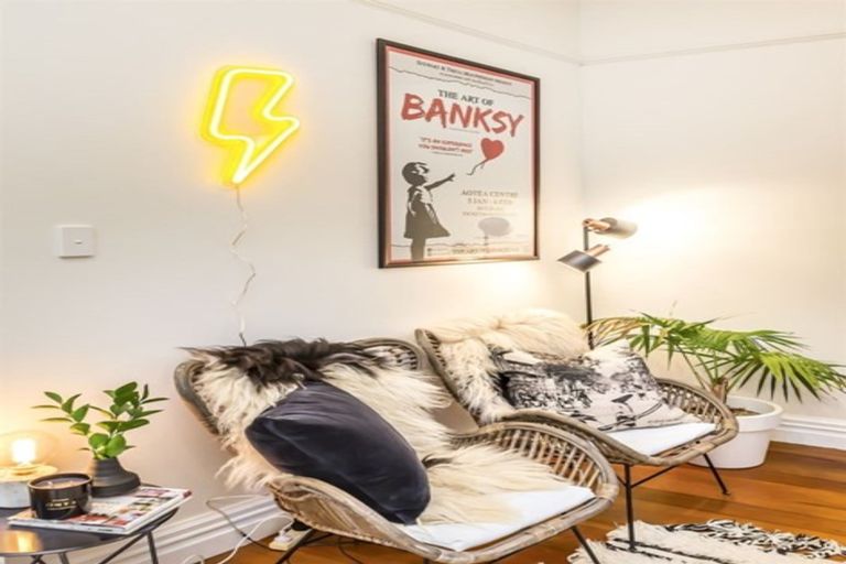 Photo of property in 217 Rintoul Street, Berhampore, Wellington, 6023