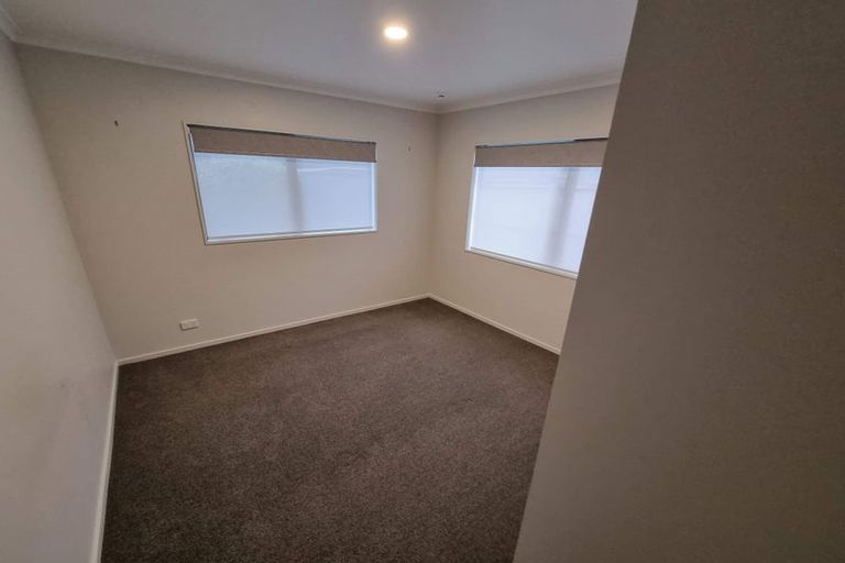 Photo of property in 55 Newbliss Crescent, East Tamaki Heights, Auckland, 2016