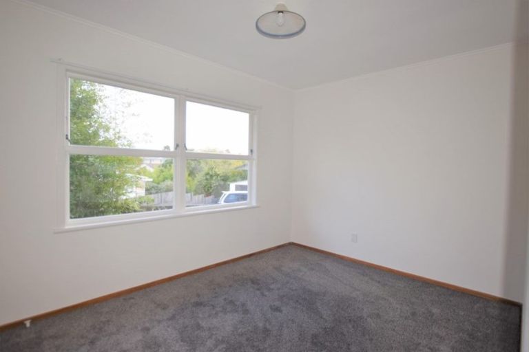 Photo of property in 20 Dellwood Avenue, Henderson, Auckland, 0612