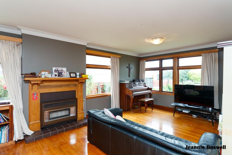 Photo of property in 107 Jickell Street, Hokowhitu, Palmerston North, 4410