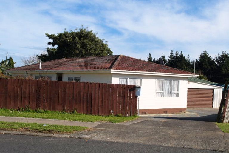 Photo of property in 14 Cranmere Crescent, Mangere East, Auckland, 2024