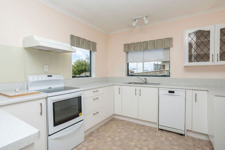 Photo of property in 19a Burns Street, Dannevirke, 4930