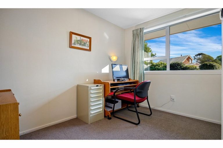 Photo of property in 29a Wyatt Place, Russley, Christchurch, 8042