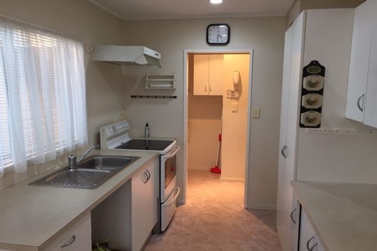 Photo of property in 4/14 Phoenix Place, Papatoetoe, Auckland, 2025