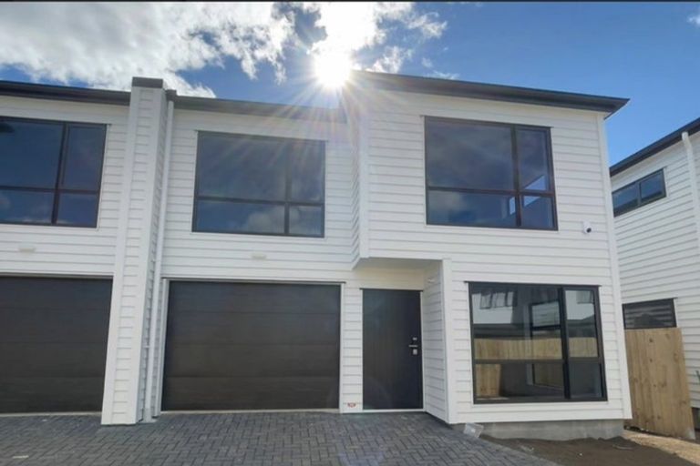 Photo of property in 127c Russell Road, Manurewa, Auckland, 2102