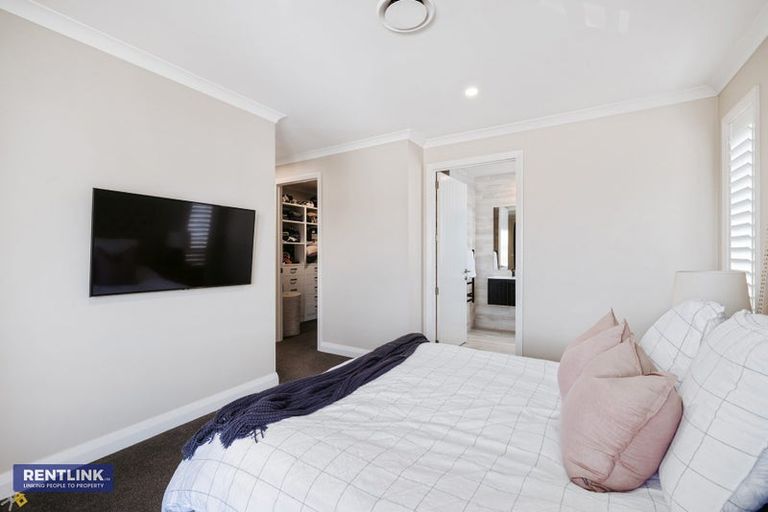 Photo of property in 17 Matepu Crescent, Pyes Pa, Tauranga, 3112