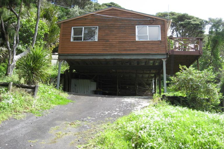Photo of property in 18 Sylvan Glade, Piha, 0772