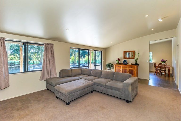 Photo of property in 523 Arapaepae Road, Ohau, Levin, 5570