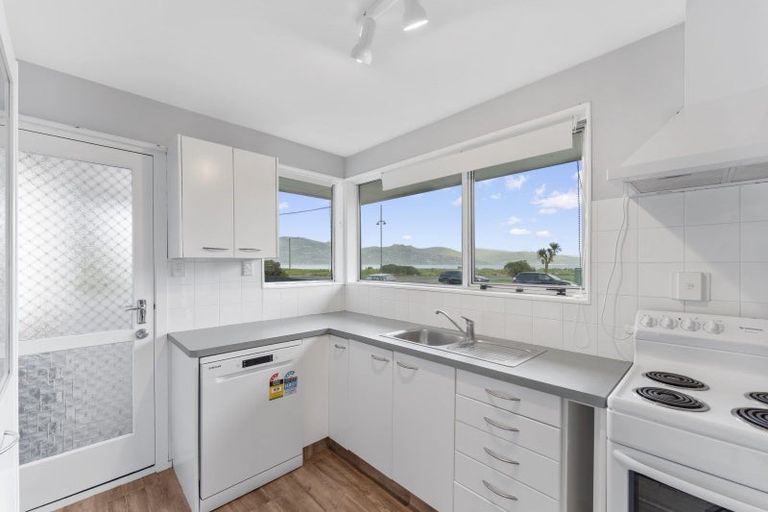 Photo of property in 1/407 Estuary Road, South New Brighton, Christchurch, 8062