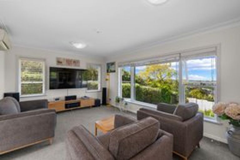Photo of property in 319 Don Buck Road, Massey, Auckland, 0614