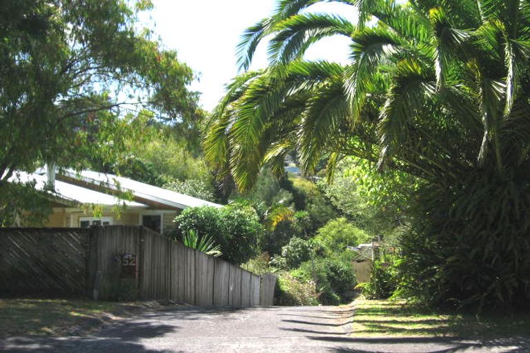Photo of property in 56 Vandeleur Avenue, Birkdale, Auckland, 0626
