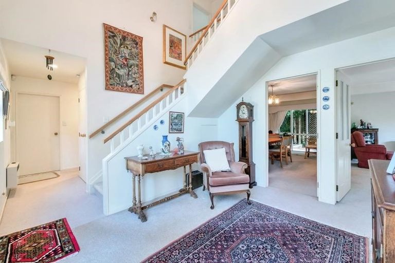 Photo of property in 1 William Bond Street, Stanley Point, Auckland, 0624