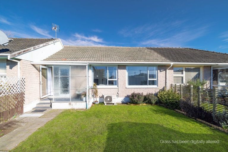 Photo of property in 2/63 Beresford Street, New Brighton, Christchurch, 8061