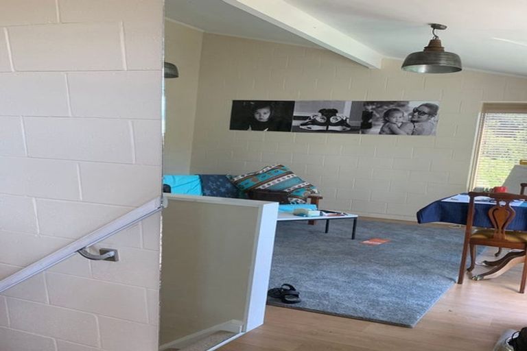 Photo of property in 2/8 Narbada Crescent, Khandallah, Wellington, 6035