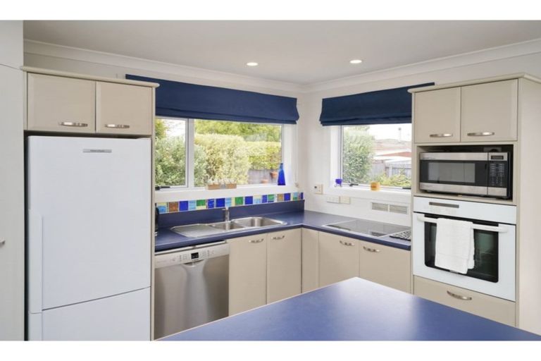 Photo of property in 133 Kendal Avenue, Burnside, Christchurch, 8053