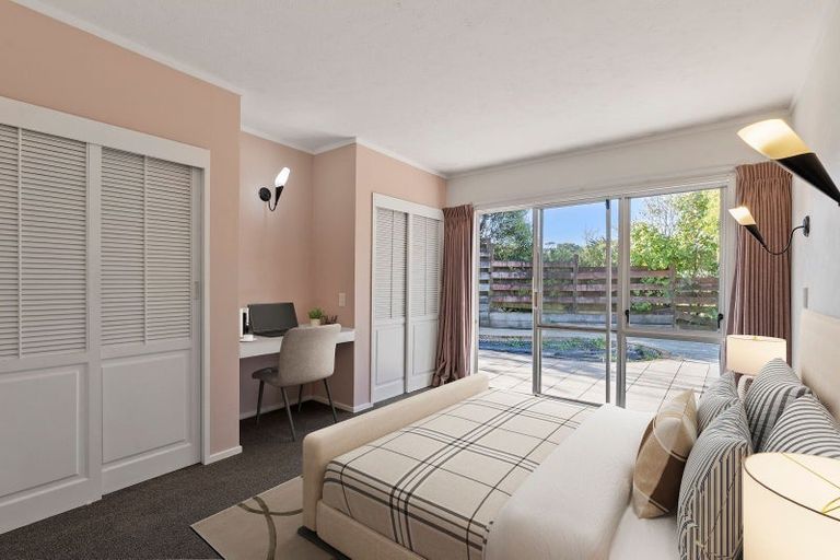 Photo of property in 1 Fyvie Avenue, Tawa, Wellington, 5028