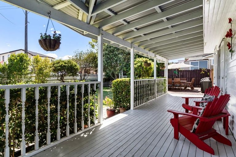 Photo of property in 1 Kelvyn Grove, Hillpark, Auckland, 2102