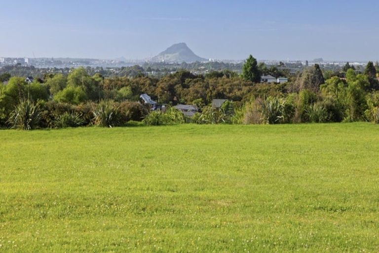 Photo of property in 32 Riverstone Drive, Welcome Bay, Tauranga, 3112