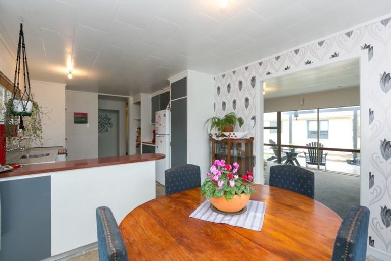 Photo of property in 8 Sarten Street, Waitara, 4320