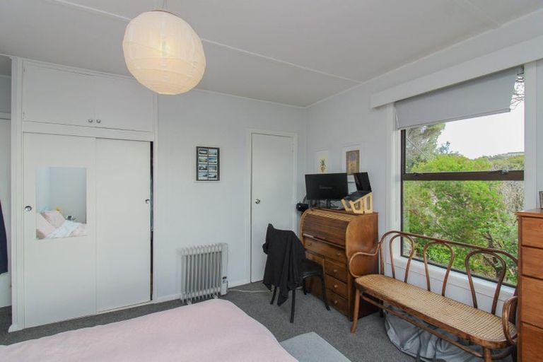 Photo of property in 1 Sidlaw Street, Strathmore Park, Wellington, 6022