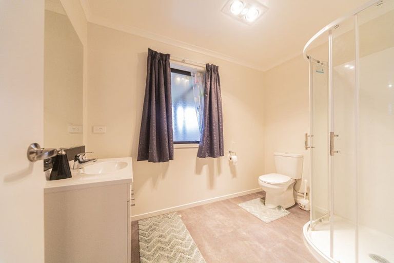 Photo of property in 67 Balrickard Way, Milson, Palmerston North, 4414