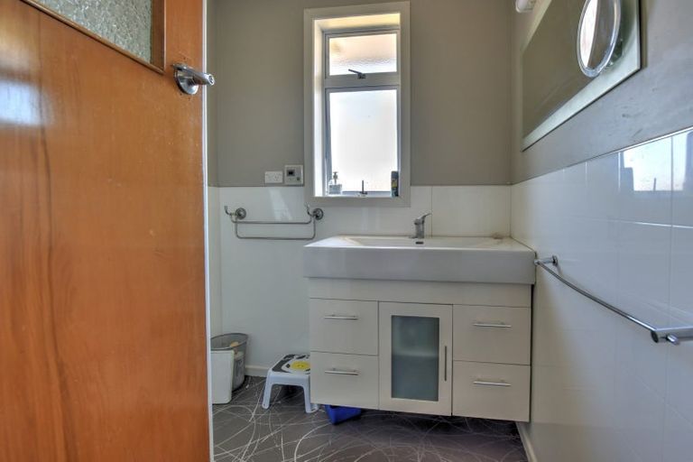 Photo of property in 29 Robertson Street, Gore, 9710