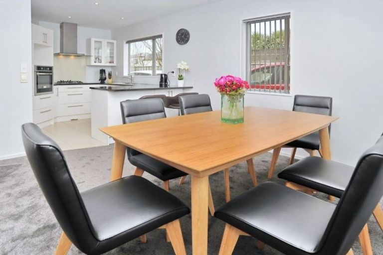 Photo of property in 94b Picton Avenue, Riccarton, Christchurch, 8011