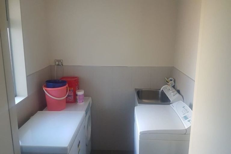 Photo of property in 36d Godley Road, Green Bay, Auckland, 0604