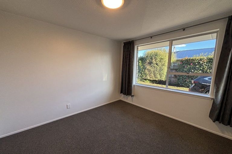 Photo of property in 62 Warren Crescent, Hillmorton, Christchurch, 8025