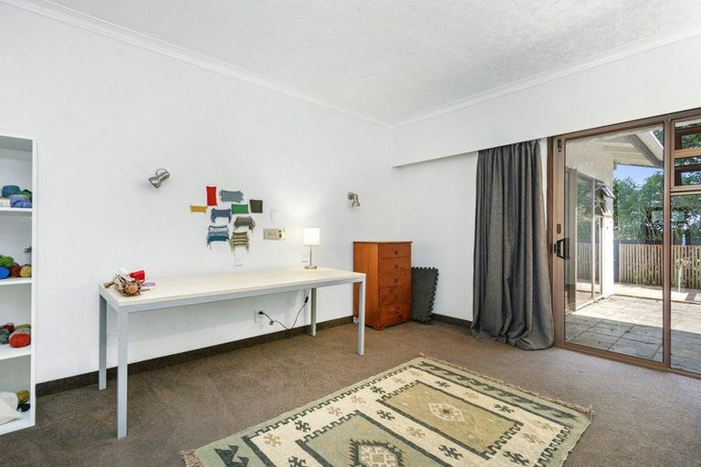 Photo of property in 18-20 Emerald Glen Road, Paekakariki, Paraparaumu, 5032