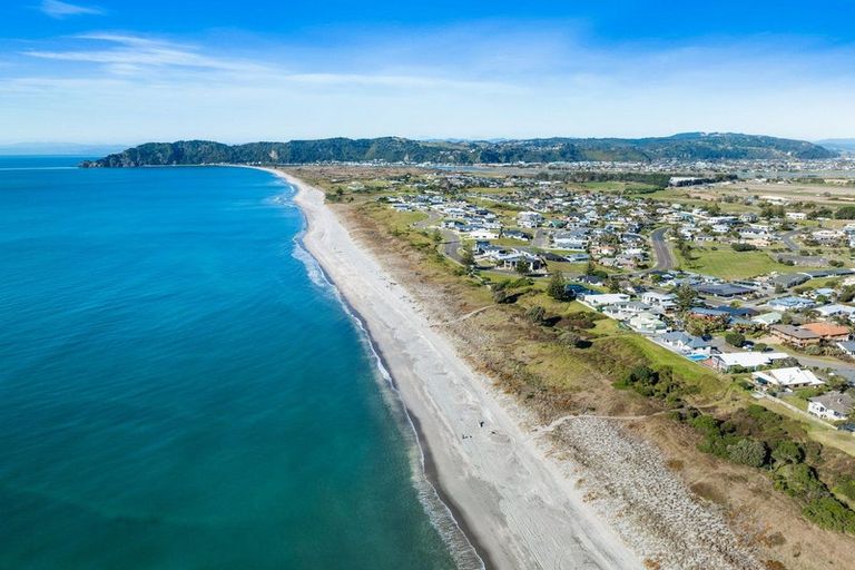 Photo of property in 11 Commodores Close, Coastlands, Whakatane, 3120