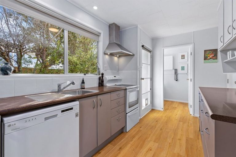 Photo of property in 6 Spinella Drive, Bayview, Auckland, 0629