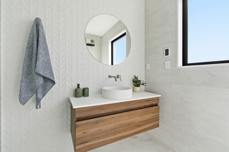 Photo of property in 15 Frank Ernest Crescent, Prebbleton, 7604