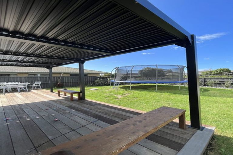 Photo of property in 18 Ocean Crest, Papamoa Beach, Papamoa, 3118