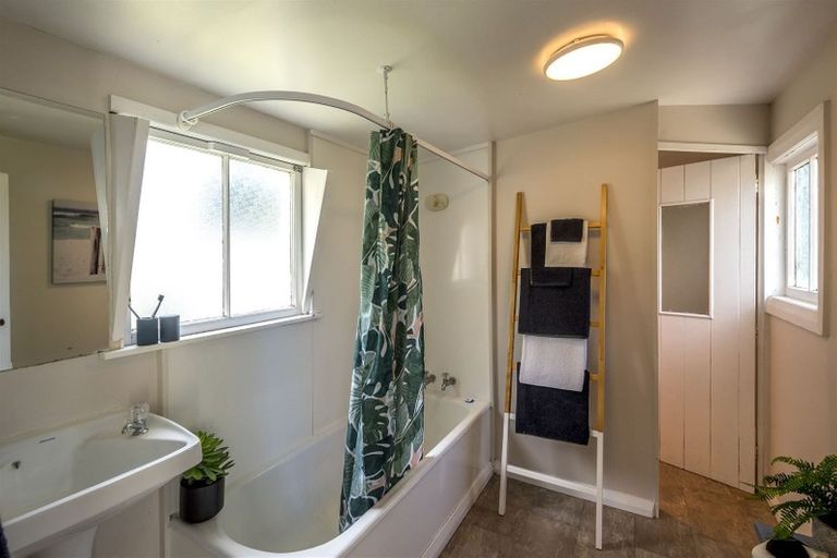 Photo of property in 163 Cambridge Street, Levin, 5510