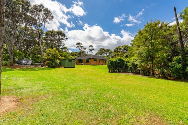 Photo of property in 7d Kitewaho Road, Swanson, Auckland, 0816