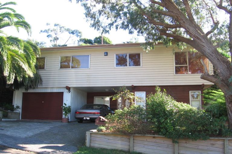 Photo of property in 6 Dormar Place, Churton Park, Wellington, 6037