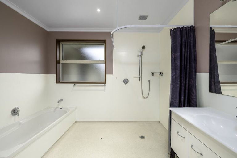 Photo of property in 17 Bond Street, Waimate, 7924
