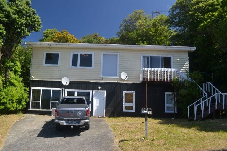 Photo of property in 71 Logie Street, Stokes Valley, Lower Hutt, 5019