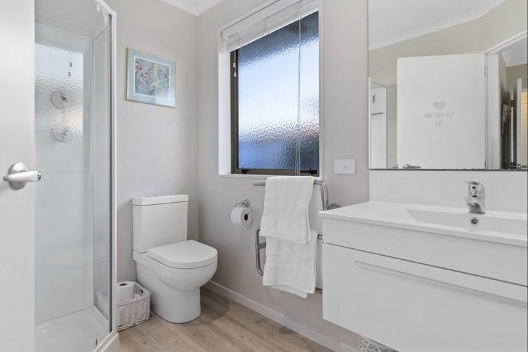 Photo of property in 12 Vantage Place, Omokoroa, 3114